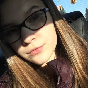 Meet your Posher, Avery